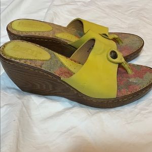 Never worn Born wedge sandals